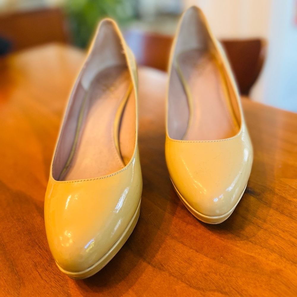 Vince Camuto Nude Zella Pumps Size 6.6